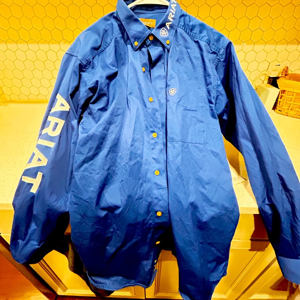 Authentic Men Ariat Shirt